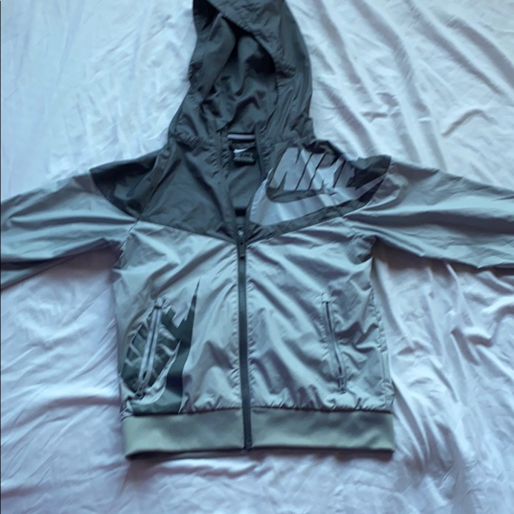 Nike windbreaker :)